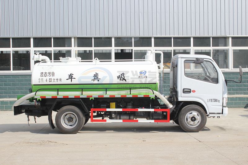 東風多利卡5方吸糞車