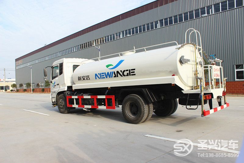 東風天錦12方環(huán)衛(wèi)灑水車