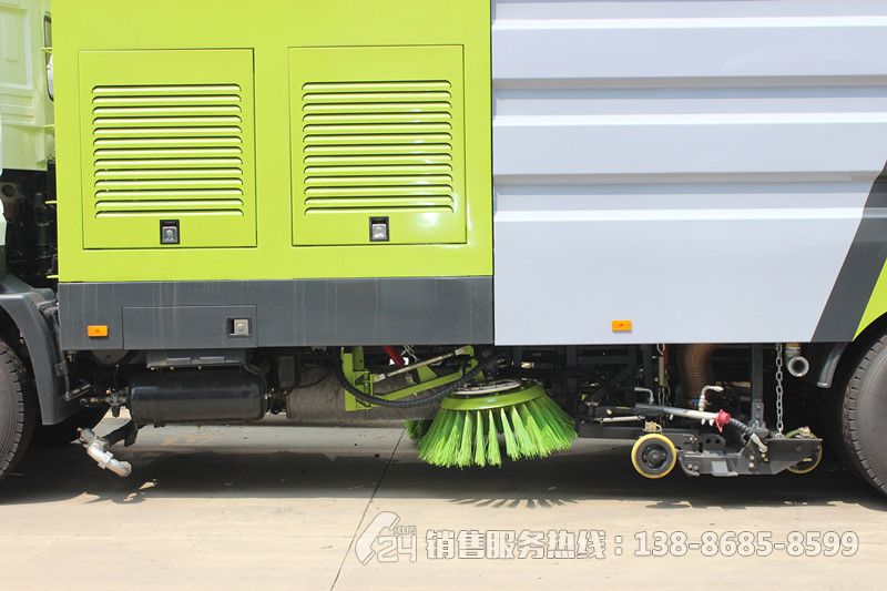 東風天龍13+9方洗掃車