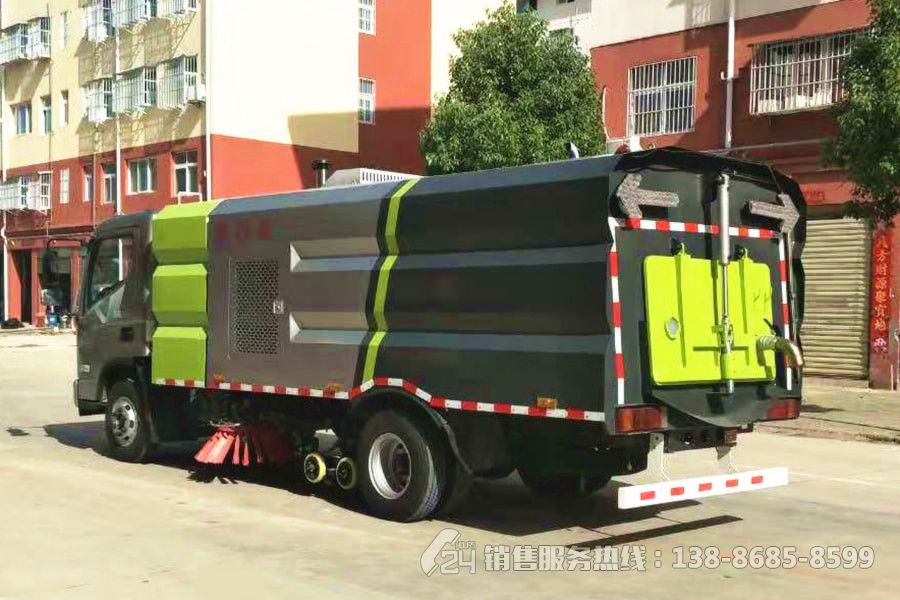 現(xiàn)代盛圖5+4方洗掃車