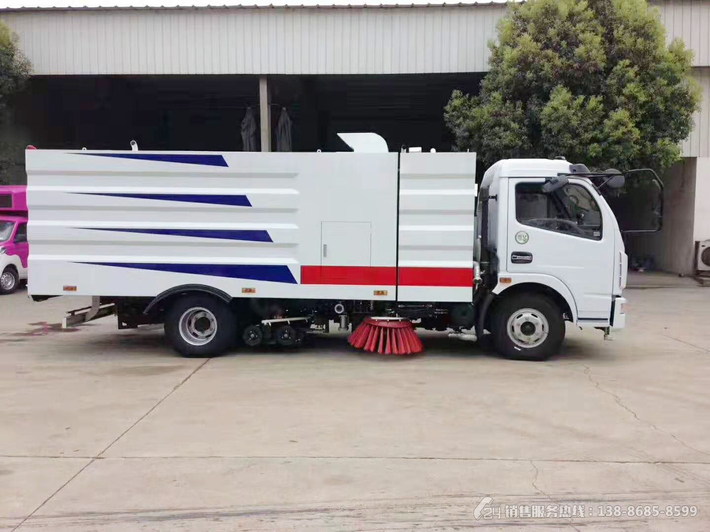 東風(fēng)大多利卡5+4.5方洗掃車