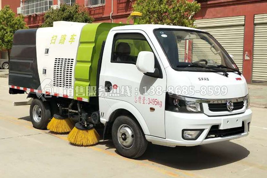 東風(fēng)途逸2噸小型掃路車