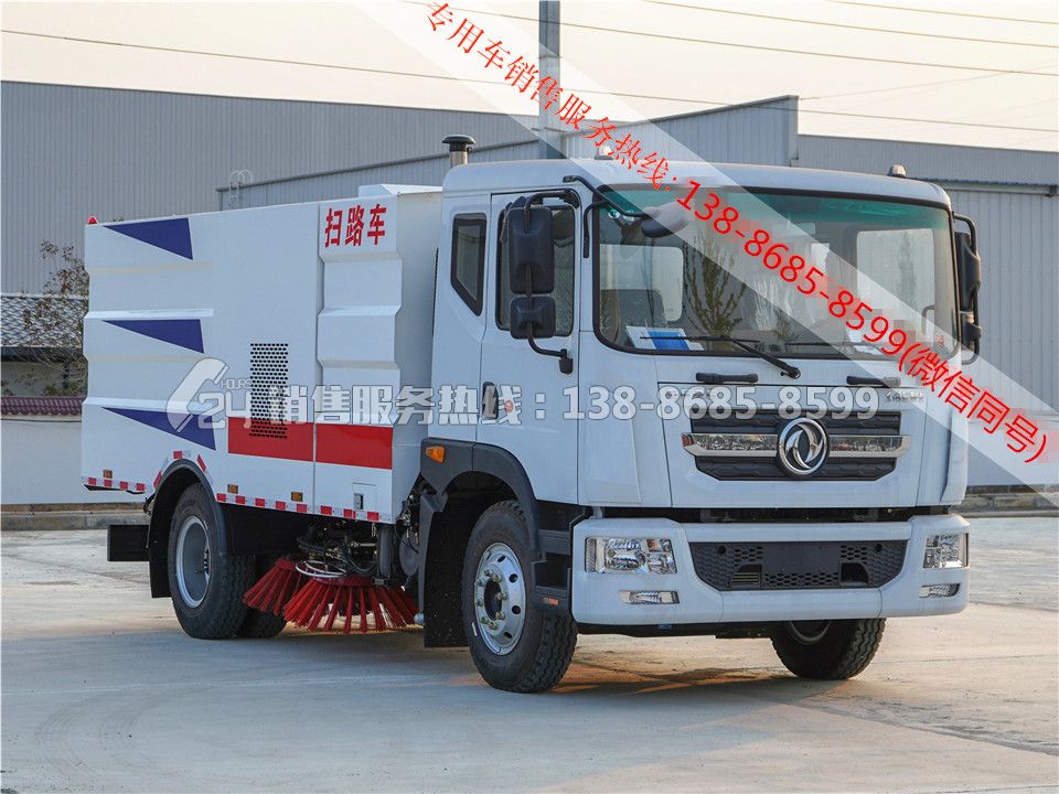 東風(fēng)多利卡D9掃路車(chē)