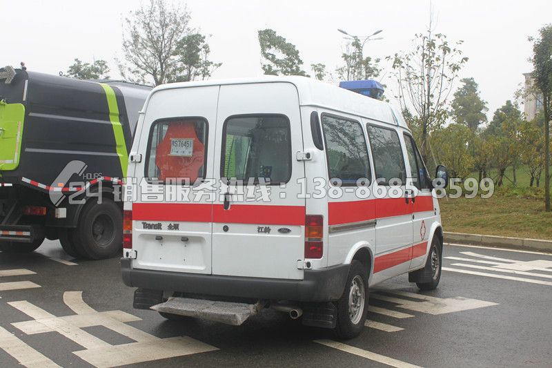 全順新世代V348短軸中頂監(jiān)護(hù)型救護(hù)車(chē)