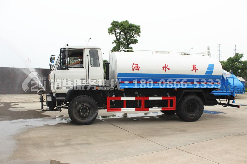 東風(fēng)145老款12方灑水車-帶前自動炮