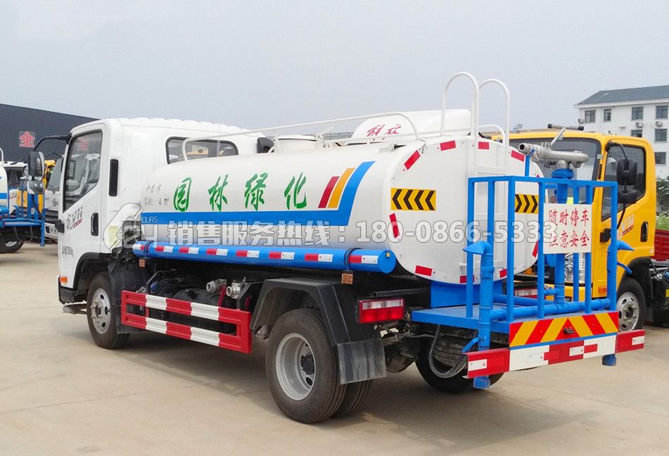 解放虎VN灑水車5方