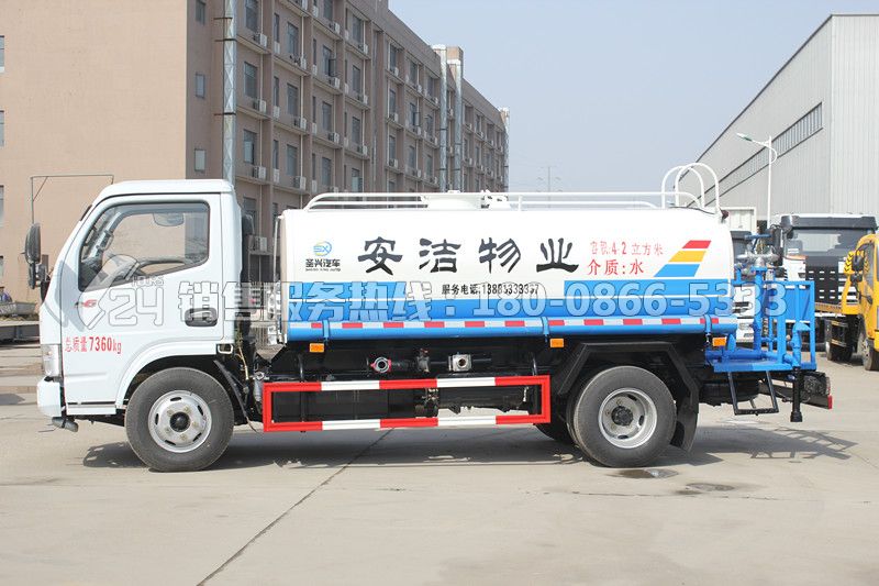 東風(fēng)多利卡D6灑水車5方