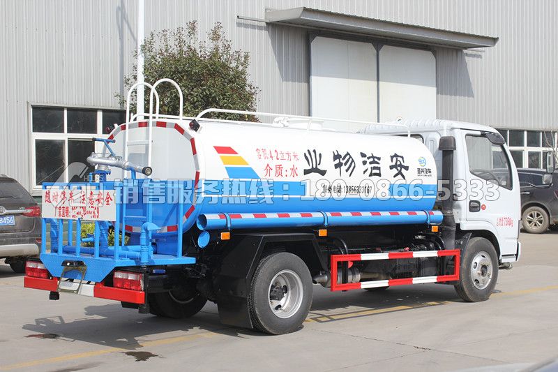 東風(fēng)多利卡D6灑水車5方