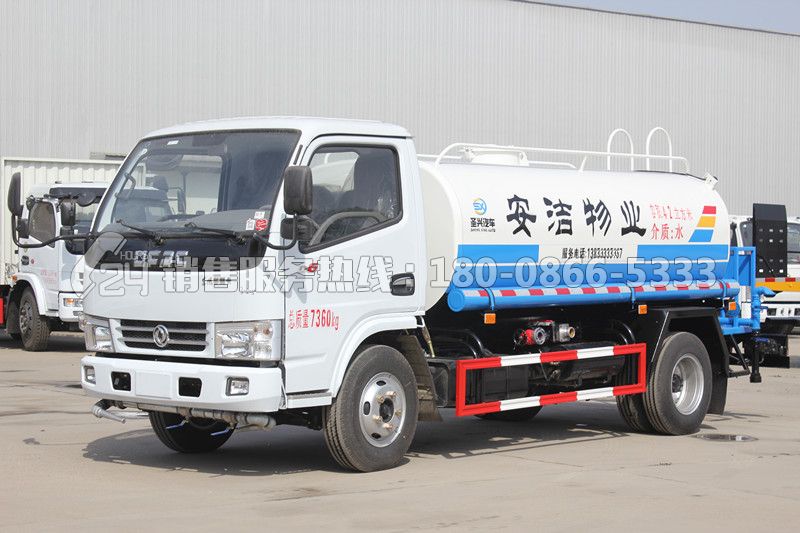 東風(fēng)多利卡D6灑水車5方