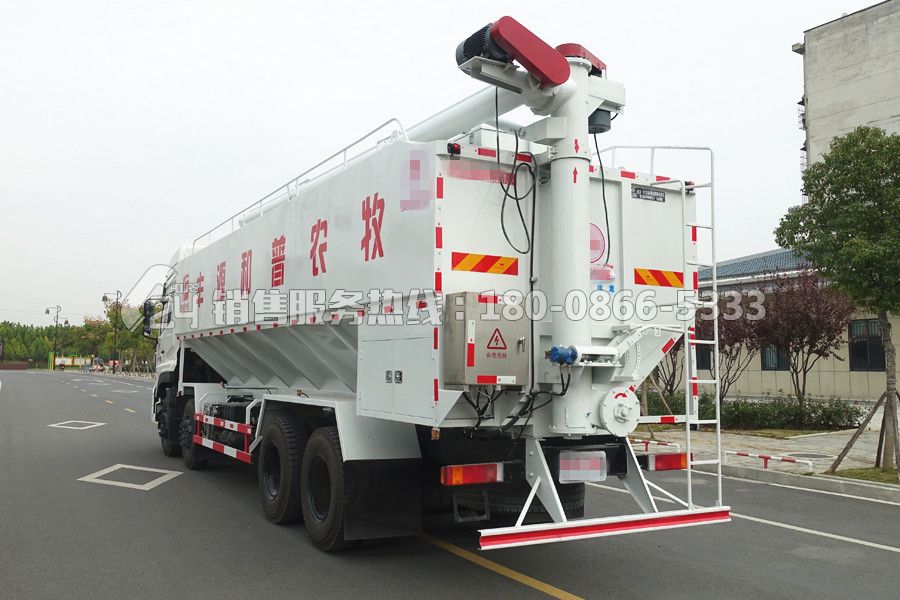 東風(fēng)天龍前四后八40方飼料運(yùn)輸車