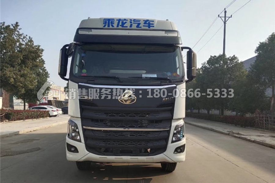 東風(fēng)柳汽乘龍H7散裝飼料車(chē)40方