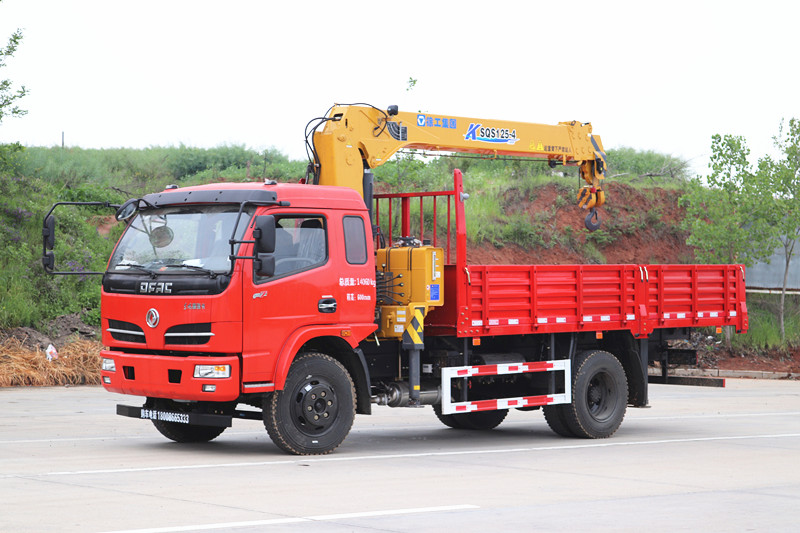 東風福瑞卡5噸隨車吊-徐工5噸４節(jié)