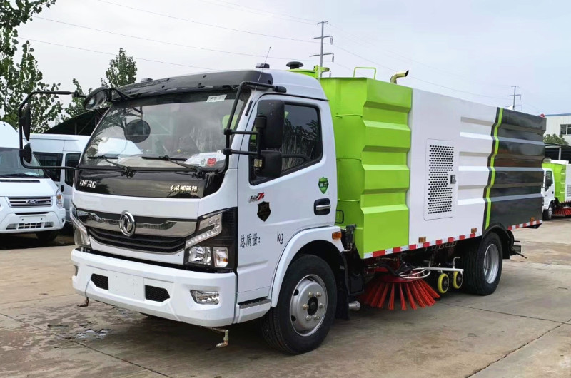 國(guó)六-東風(fēng)K7凱普特洗掃車(chē)5+5方