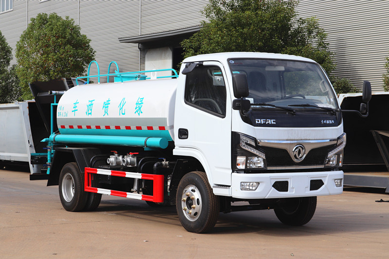 國(guó)六東風(fēng)福瑞卡5噸灑水車