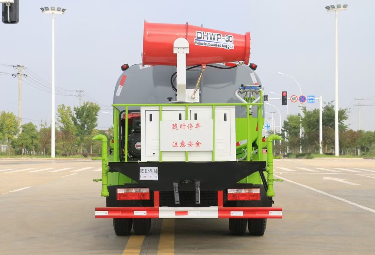 國(guó)六-東風(fēng)福瑞卡灑水車(chē)8方