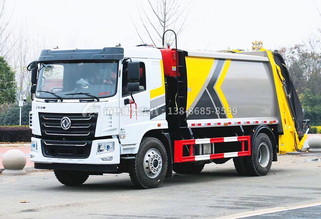 東風(fēng)華神壓縮垃圾車(chē)12方