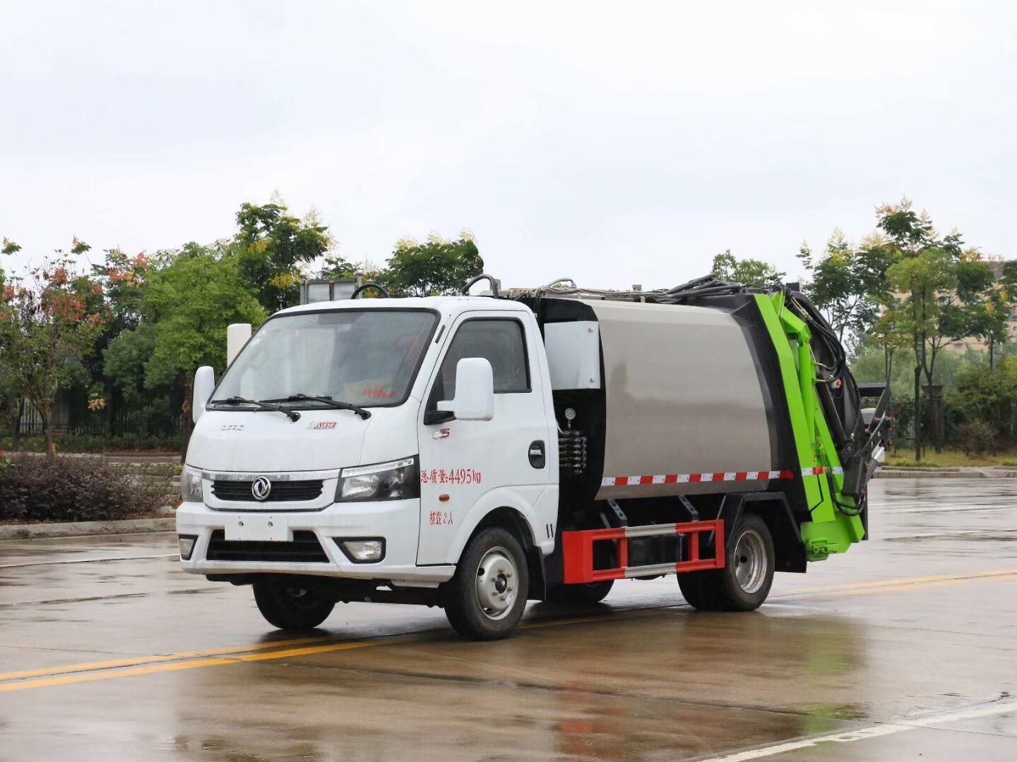 東風(fēng)途逸壓縮垃圾車(chē)4方