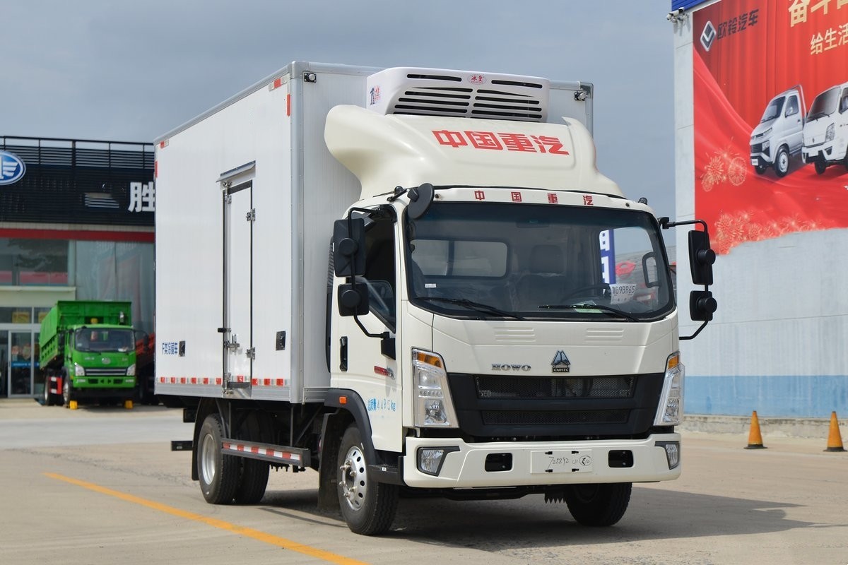 重汽HOWO悍將冷藏車(chē)4.1米