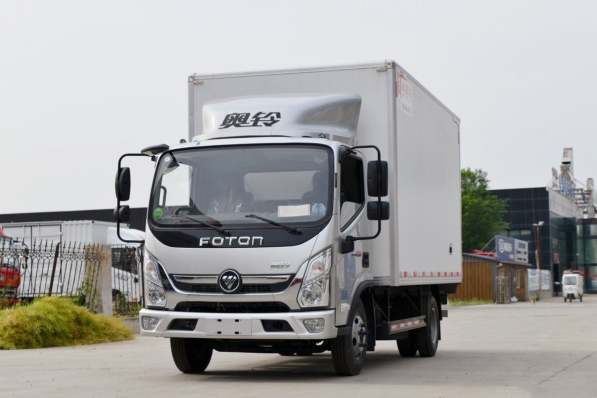 福田奧鈴速運(yùn)4.08米冷藏車(chē)