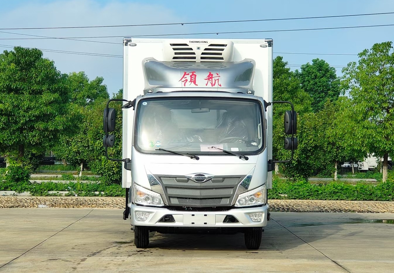 福田時(shí)代領(lǐng)航5冷藏車(chē)4.08米