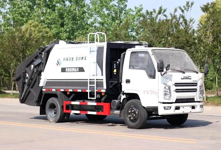 江鈴順達(dá)壓縮式垃圾車6方