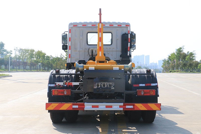 東風華神T5后雙橋套臂垃圾車 20噸