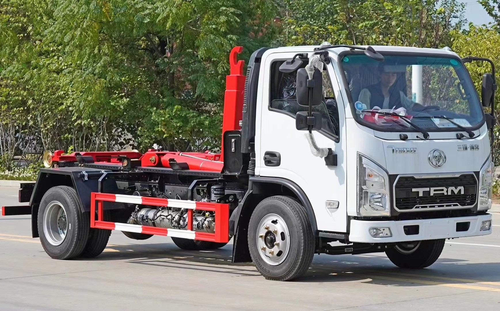 三環(huán)創(chuàng)客藍牌(地下室)勾臂垃圾車 7方建筑垃圾箱  