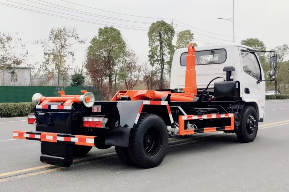 南駿藍(lán)牌(地庫)勾臂垃圾車 7方建筑垃圾箱 