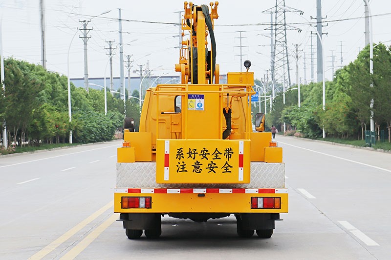 江鈴順達13.5米高空作業(yè)車